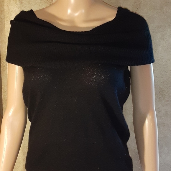 Silk and Cashmere Sweater Top With quality WIDE  Shoulder Drape by CARMEN MARC - Picture 2 of 5